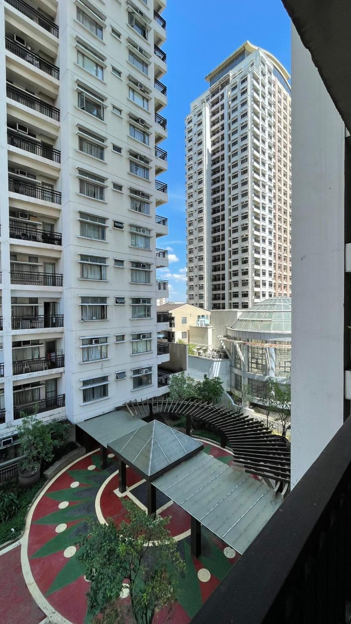 Plosius Rich At Manhattan Parkway Araneta Cubao Homestay *